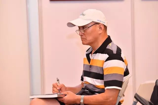 上海的都会更新，，，地标性修建