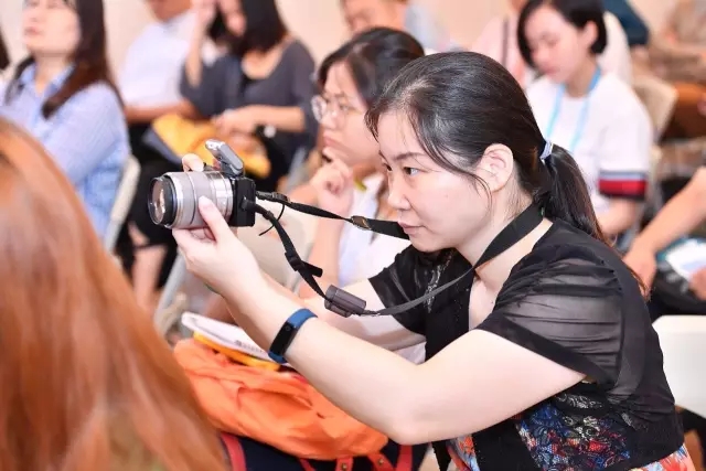 上海的都会更新，，，地标性修建