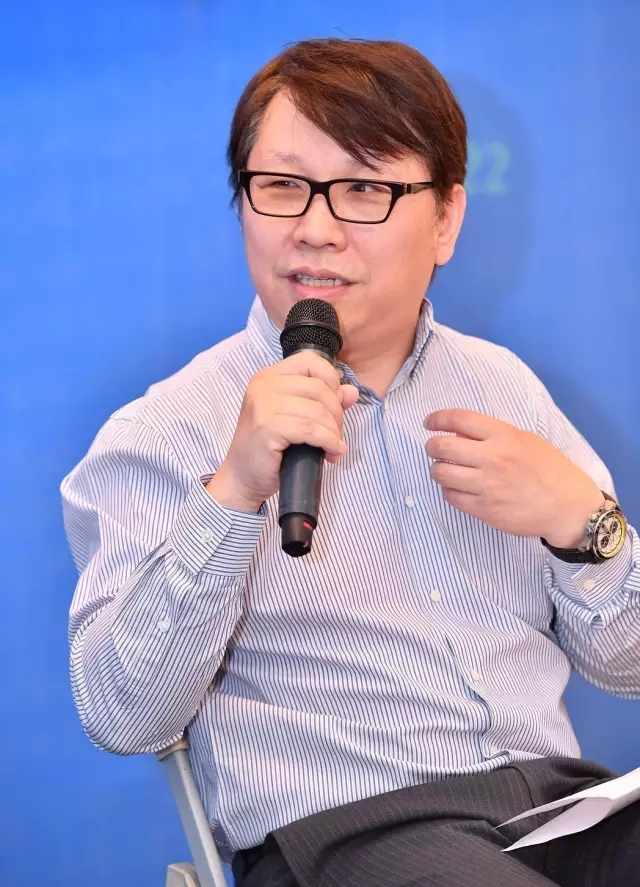 中国修建学会修建师分会理事、、、AGGAME集团董事、、、总修建师黄向明