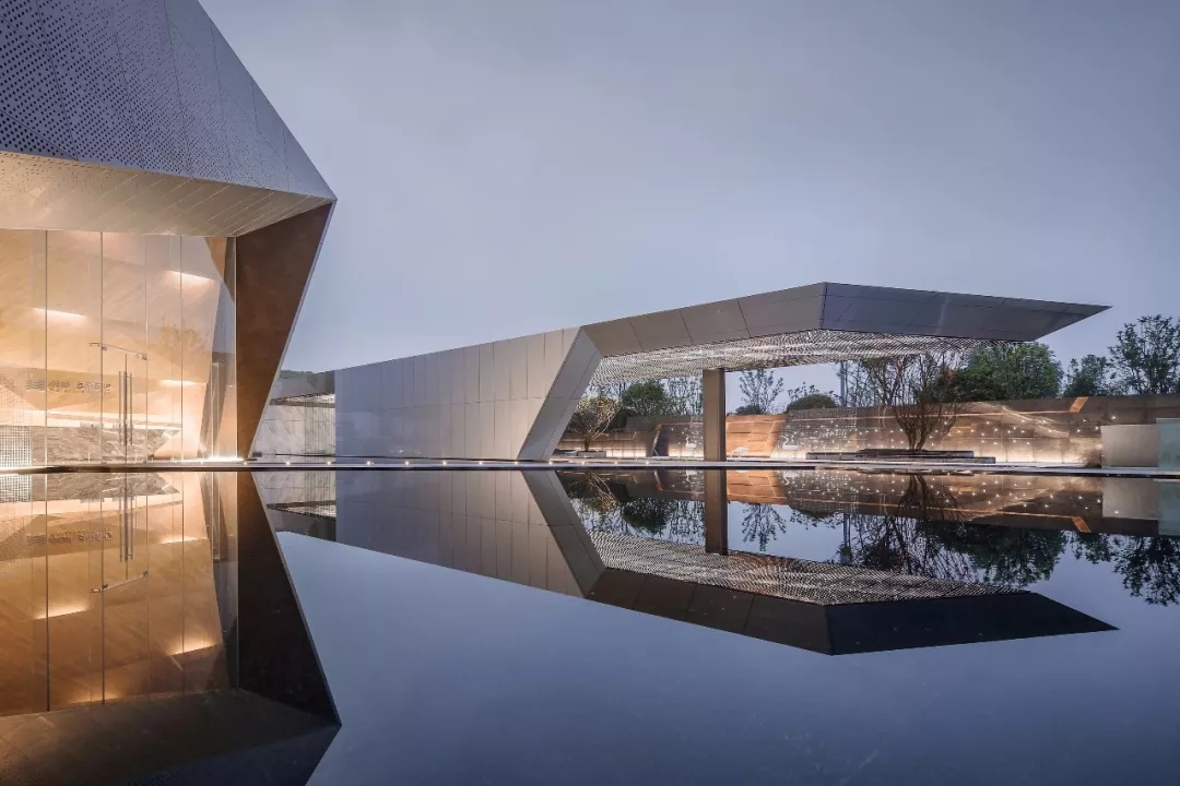 倒影 by苏圣亮，AGGAME修建设计