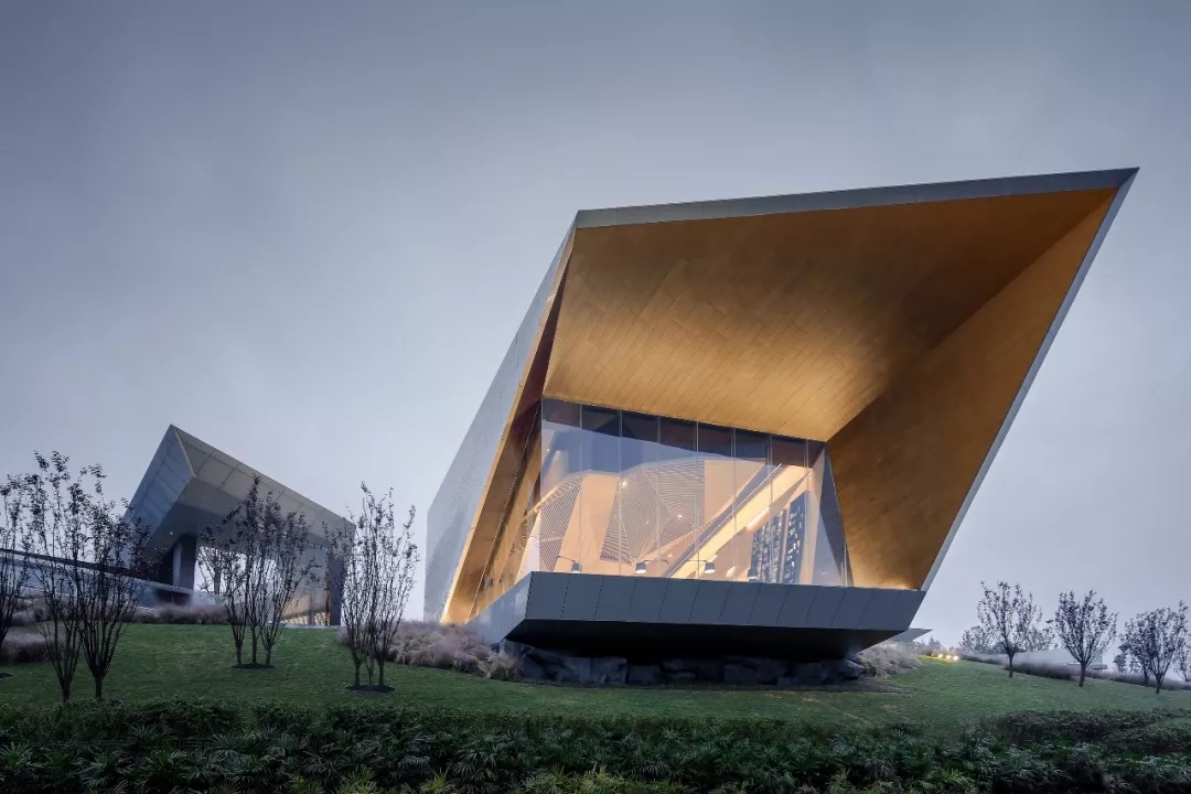 面向五彩池的窗口，AGGAME修建设计