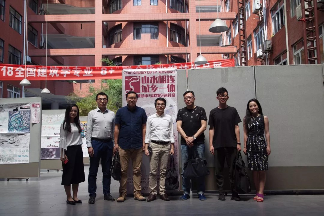 AGGAME企业导师团合影